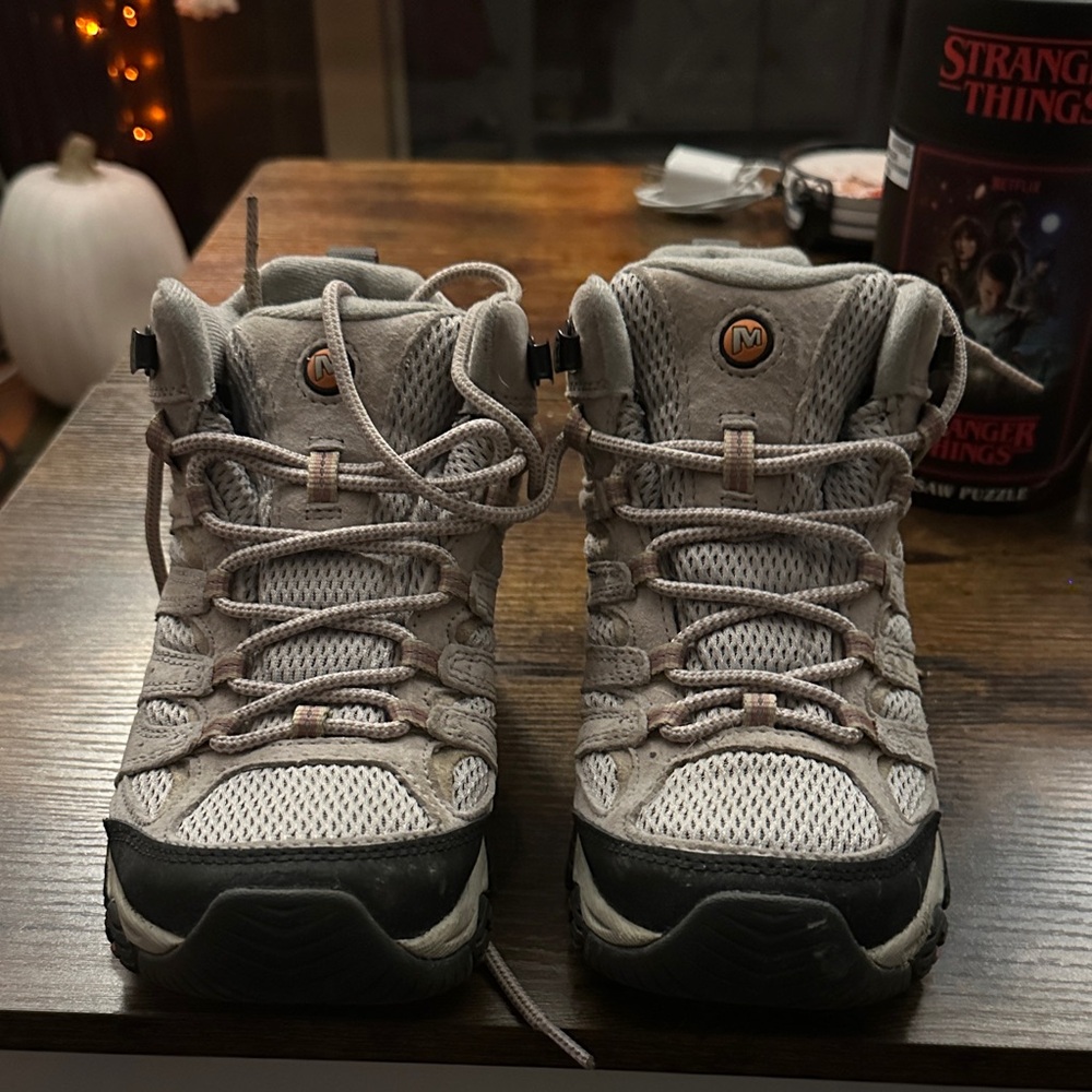 Merrell Women’s Women's Moab 3 Mid Waterproof Boots.